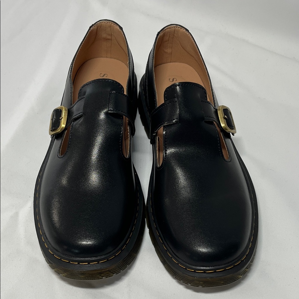 Stylish Black Leather Women's Shoes